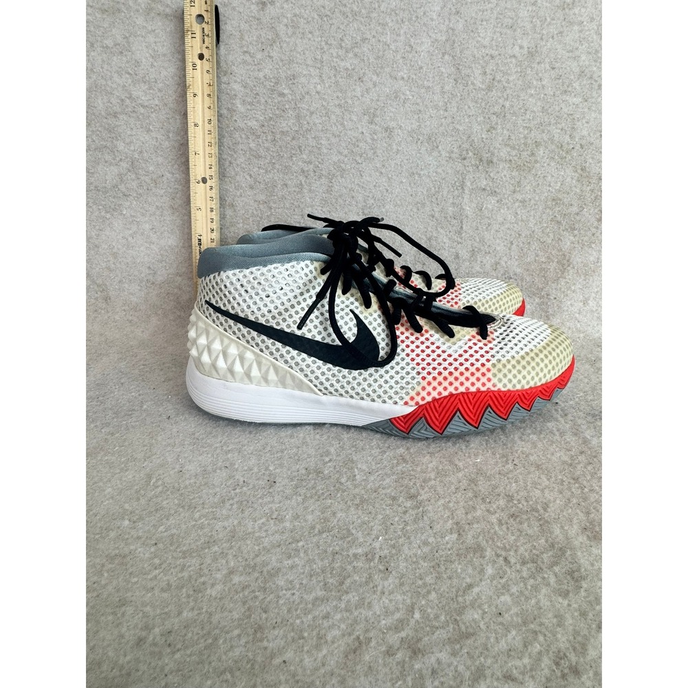 Nike‎ Kyrie 1 Men's Basketball Shoes White Red Black Size 7 US